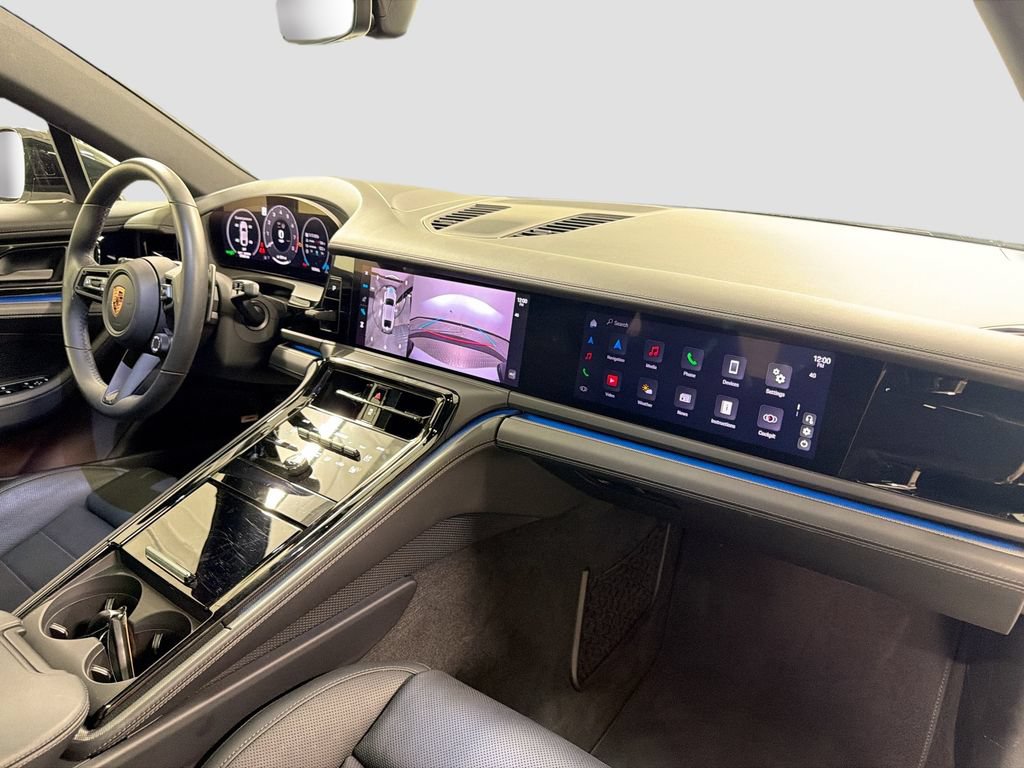 Certified 2025 Porsche Panamera 4 AWD/4WD image 30