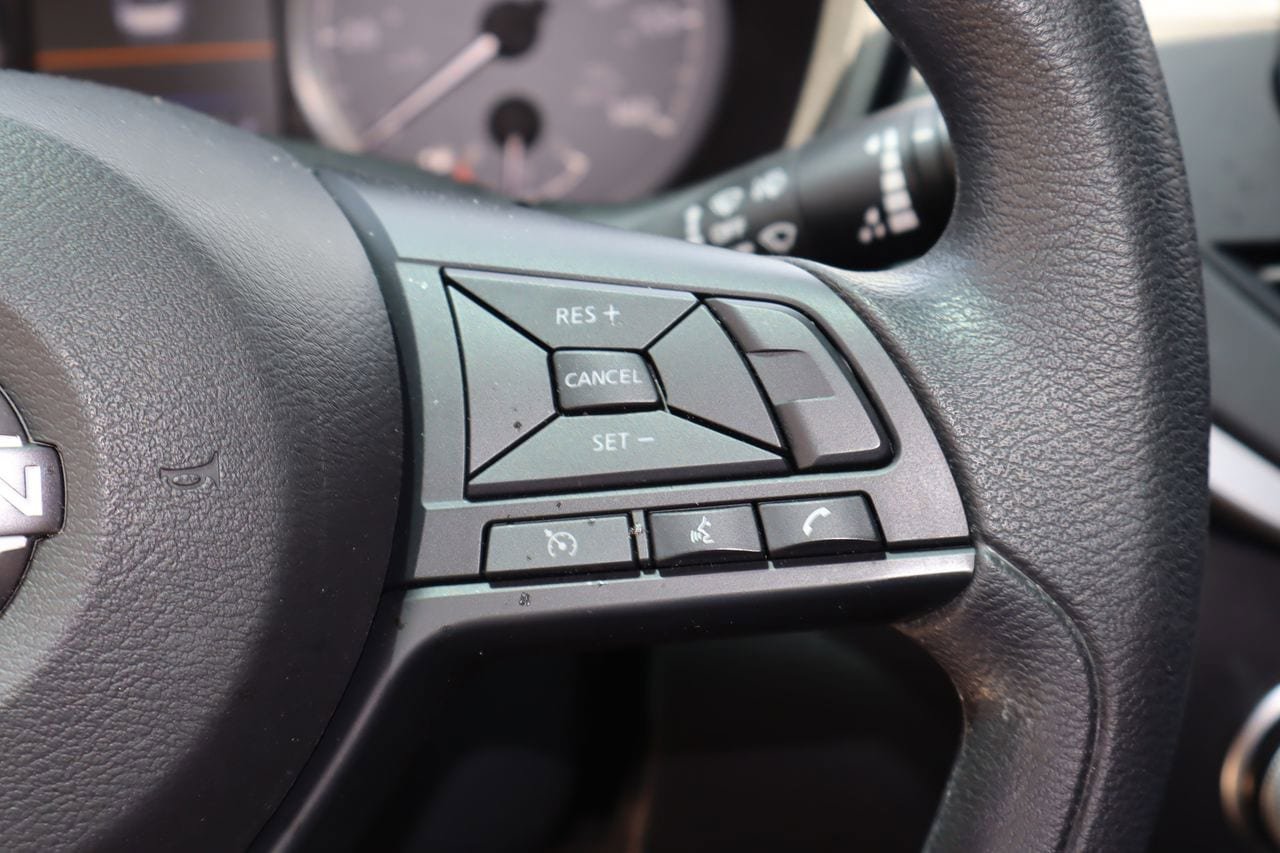 Used 2025 Nissan Altima 2.5 S FWD image 13