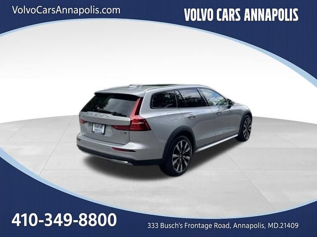 Certified 2025 Volvo V60 B5 Cross Country Ultra AWD/4WD image 8
