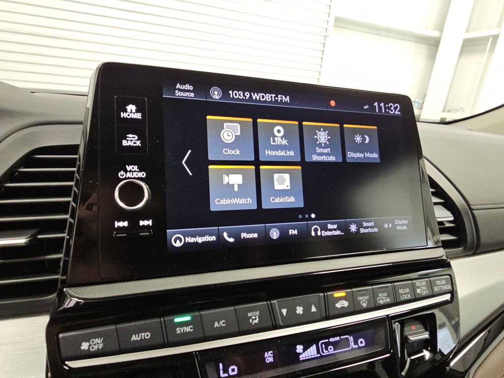 New 2026 Honda Odyssey Touring image 18