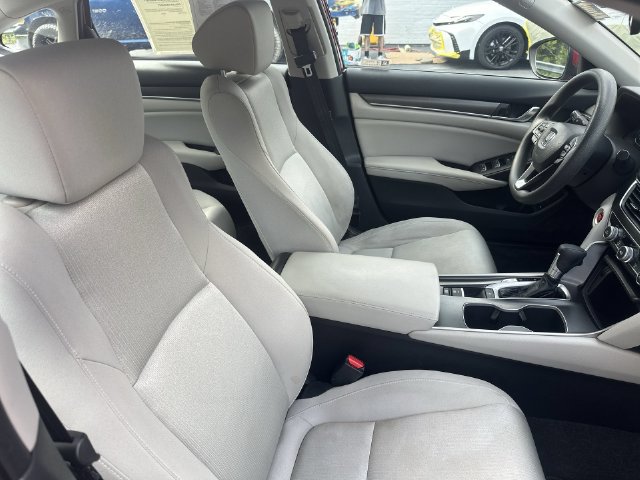 Used 2018 Honda Accord LX image 29