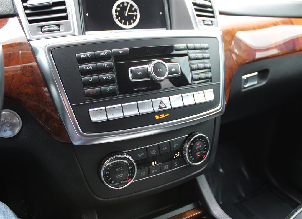 Used 2013 Mercedes-Benz GL 550 4MATIC image 29