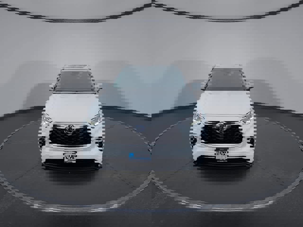 Used 2022 Toyota Highlander Bronze Edition AWD/4WD image 3