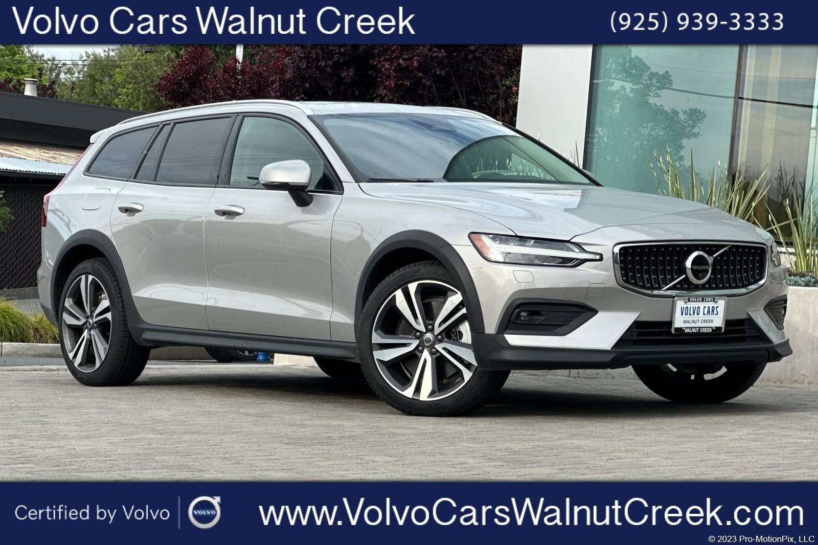Certified 2025 Volvo V60 B5 Cross Country Plus