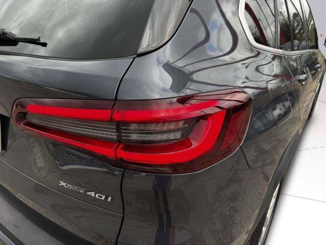 Used 2021 BMW X5 xDrive40i w/ Premium Package AWD/4WD image 17