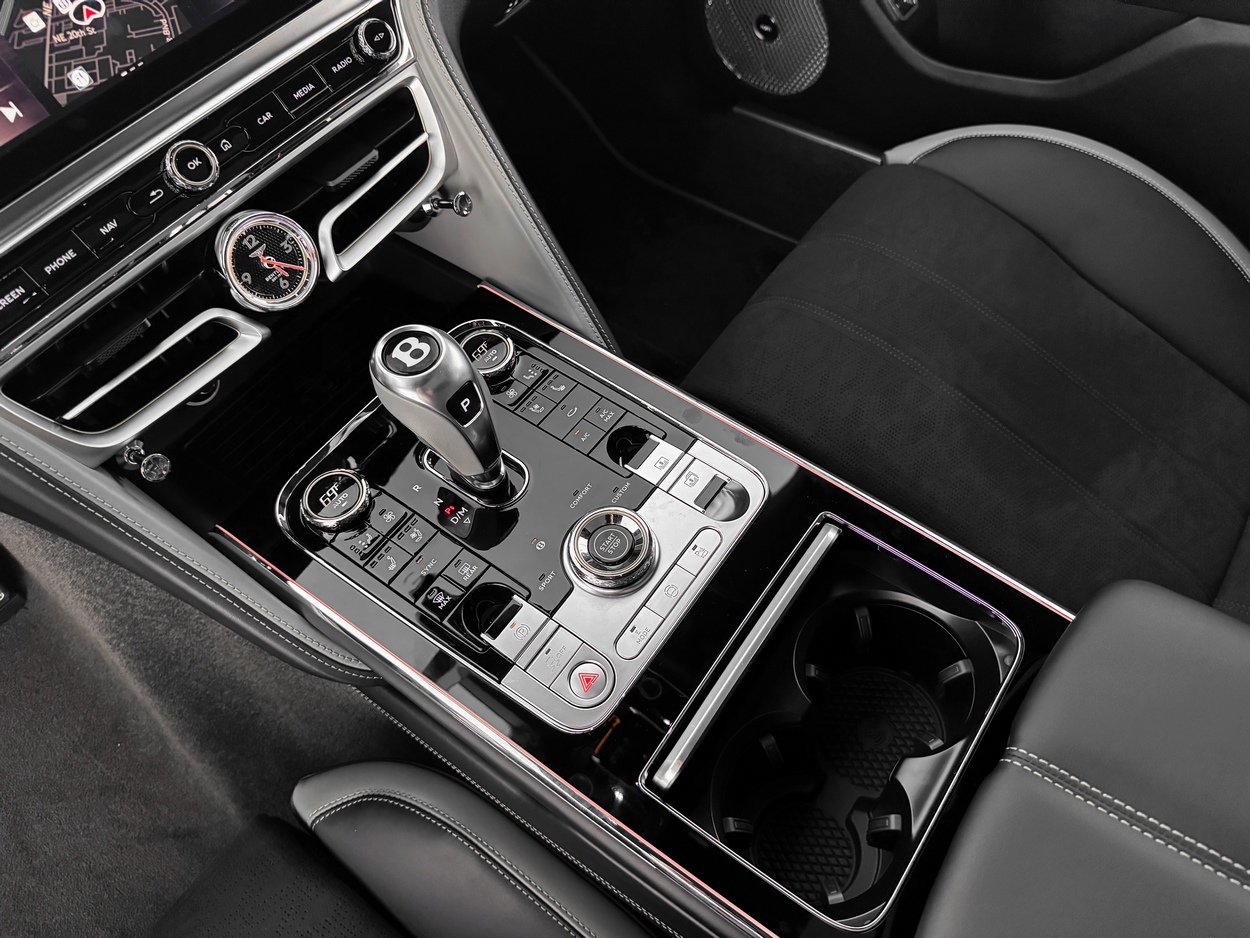 New 2025 Bentley Flying Spur Plug-In Hybrid AWD/4WD image 23