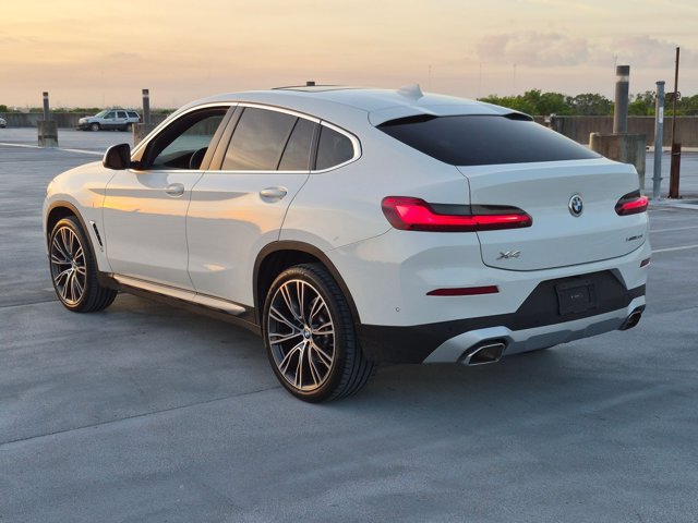 Used 2024 BMW X4 xDrive30i w/ Parking Assistance Package AWD/4WD image 7