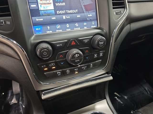 Used 2018 Jeep Grand Cherokee Altitude AWD/4WD image 24