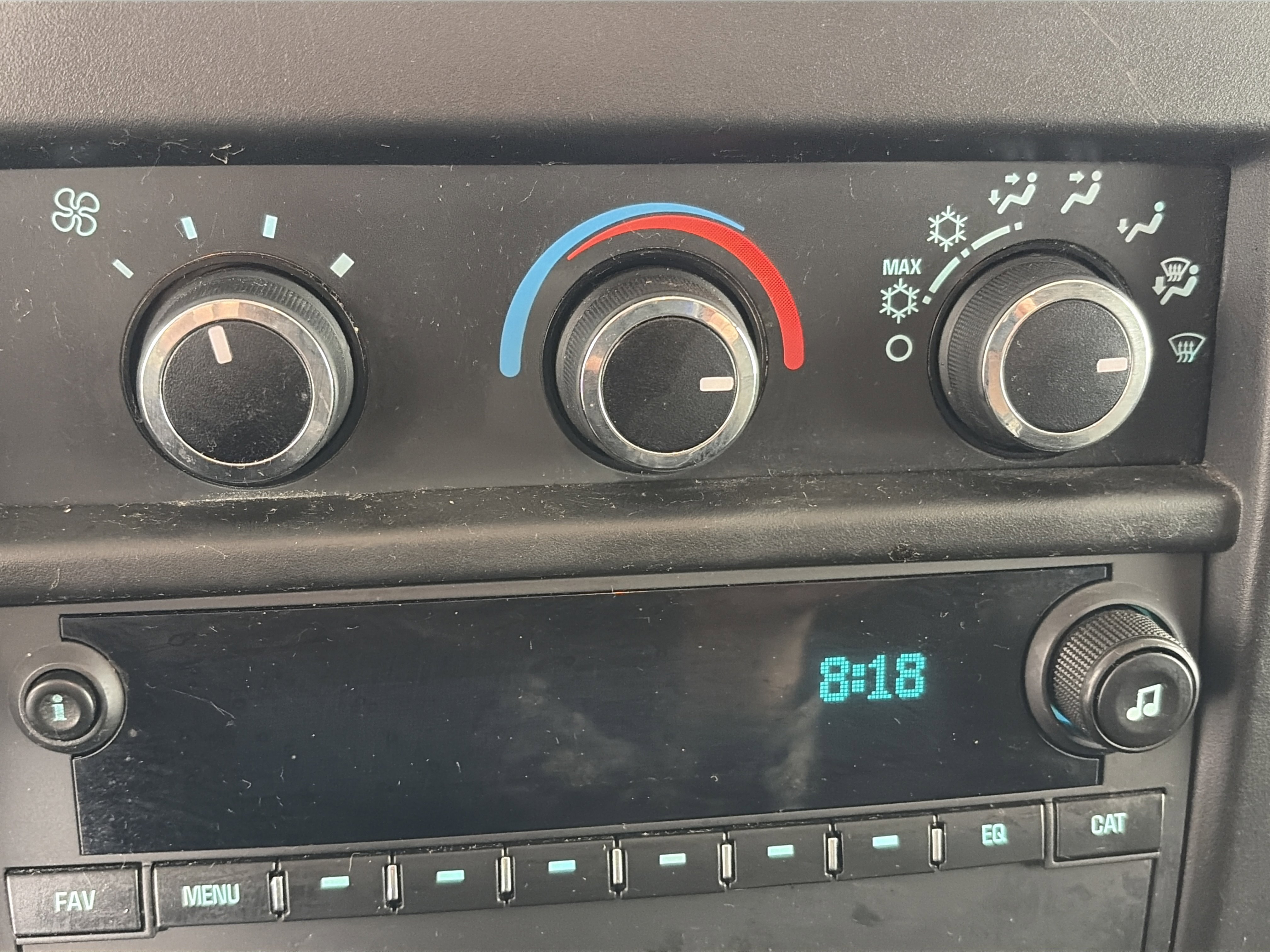 Used 2021 Chevrolet Express 2500 w/ Driver Convenience Package image 17