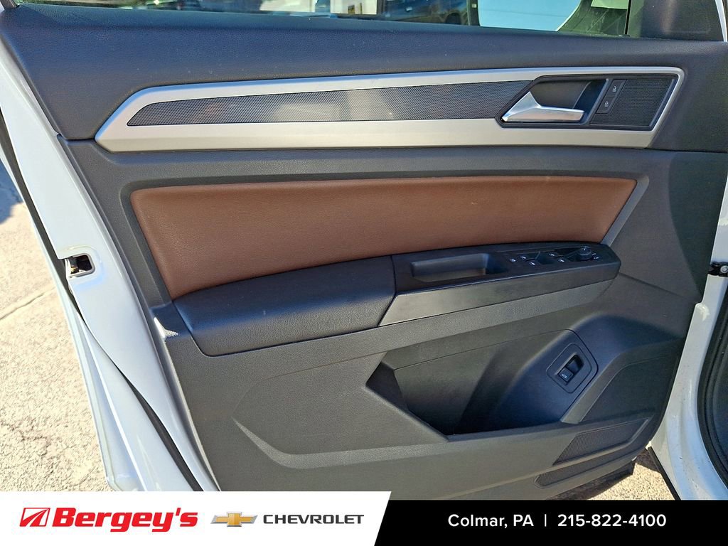 Used 2021 Volkswagen Atlas SE image 17