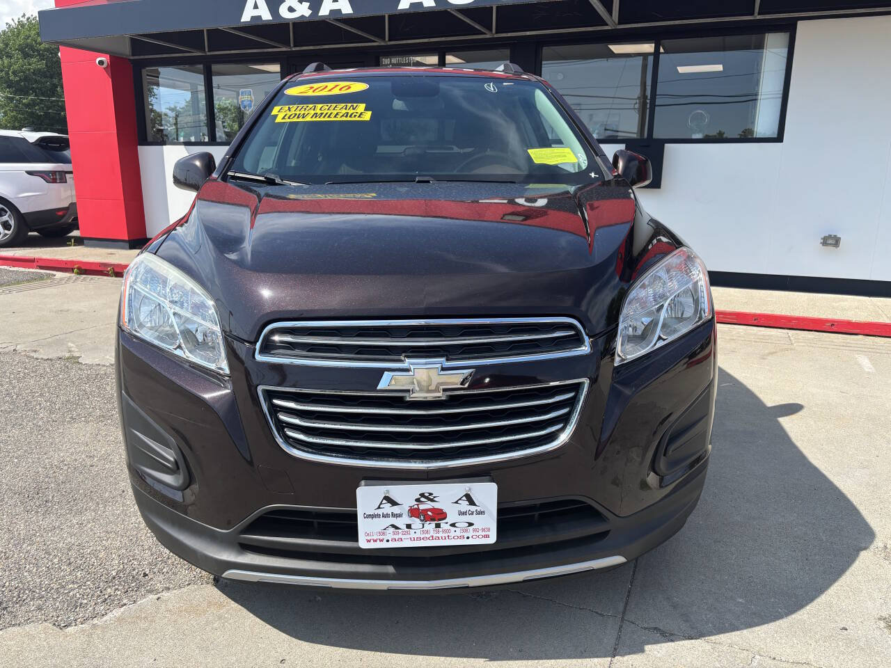 Used 2016 Chevrolet Trax LT w/ LT Convenience Package AWD/4WD image 17