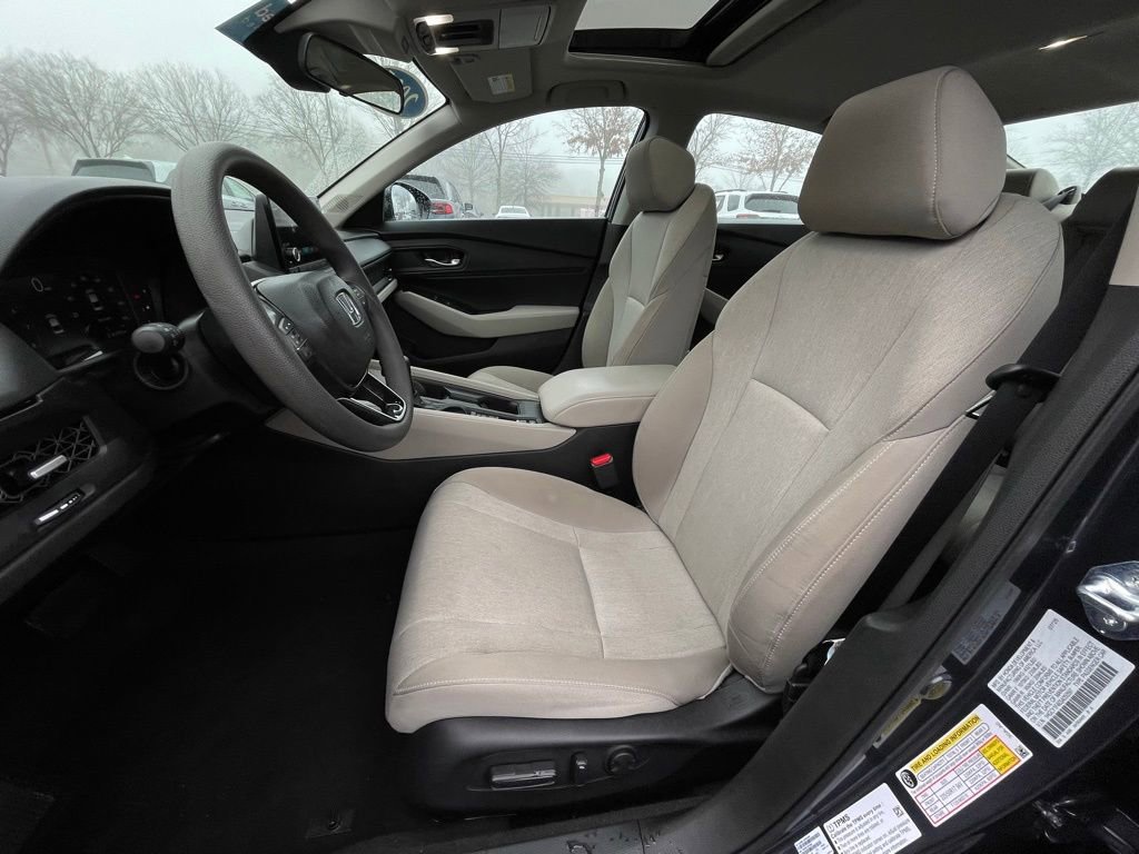 Certified 2025 Honda Accord SE image 26