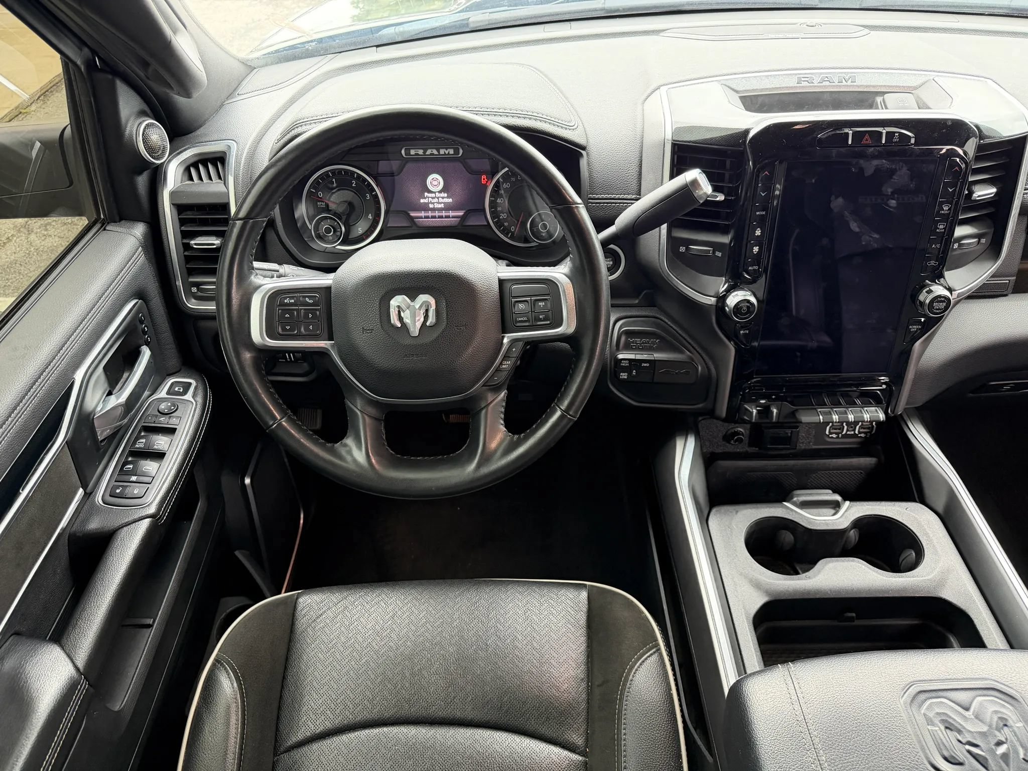 Used 2022 RAM 2500 Laramie AWD/4WD image 8