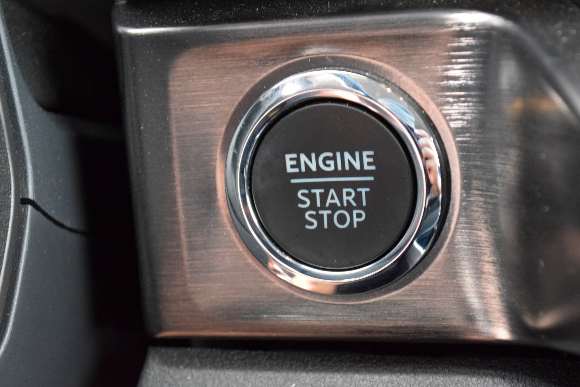 Used 2024 Ford F250 Lariat w/ Black Appearance Package AWD/4WD image 12