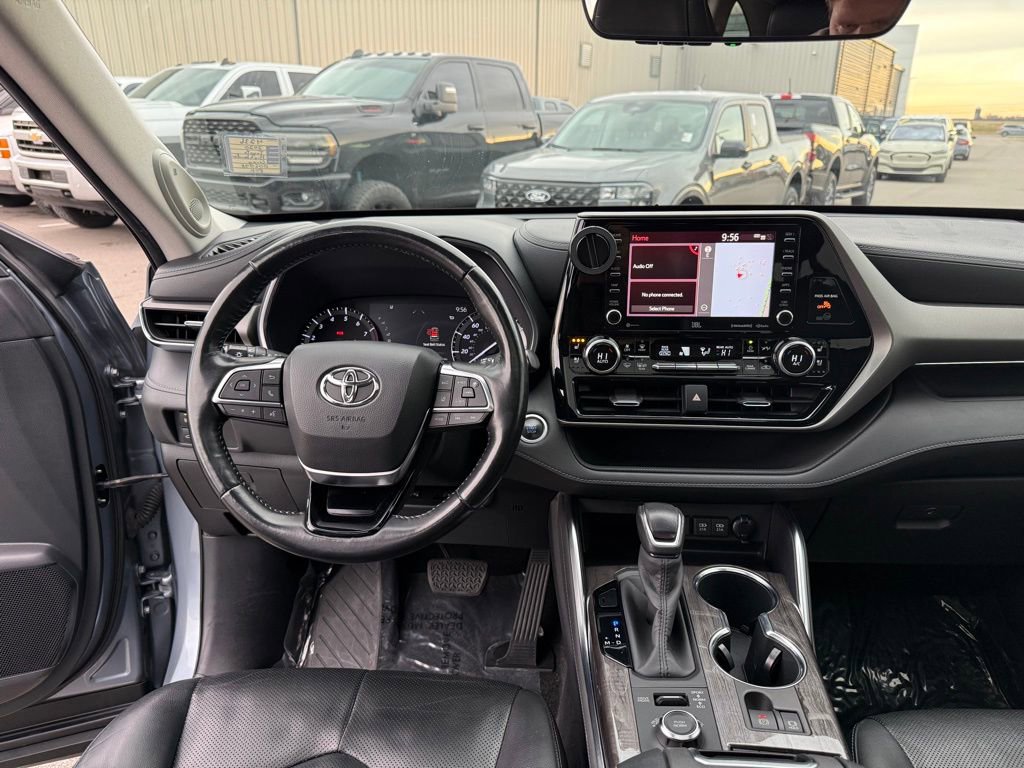 Used 2020 Toyota Highlander Limited image 15