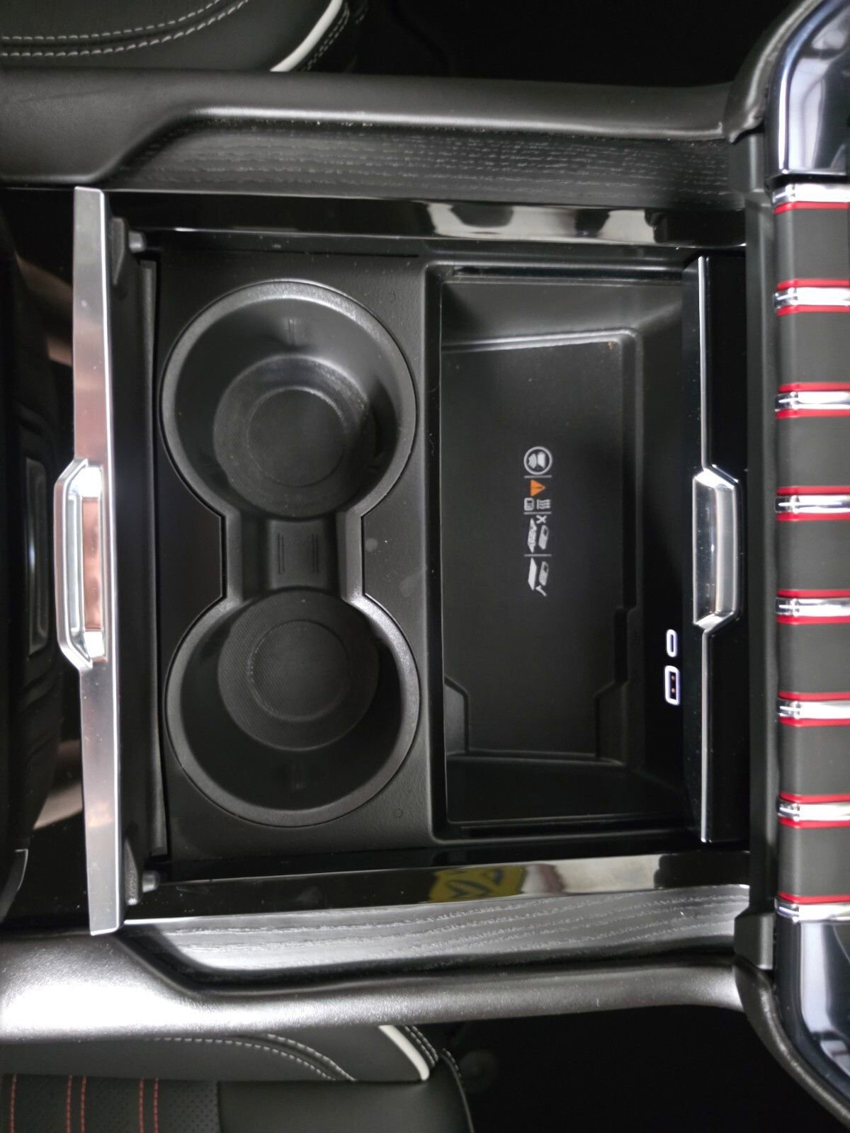 Used 2025 GMC Yukon AT4 Ultimate image 27