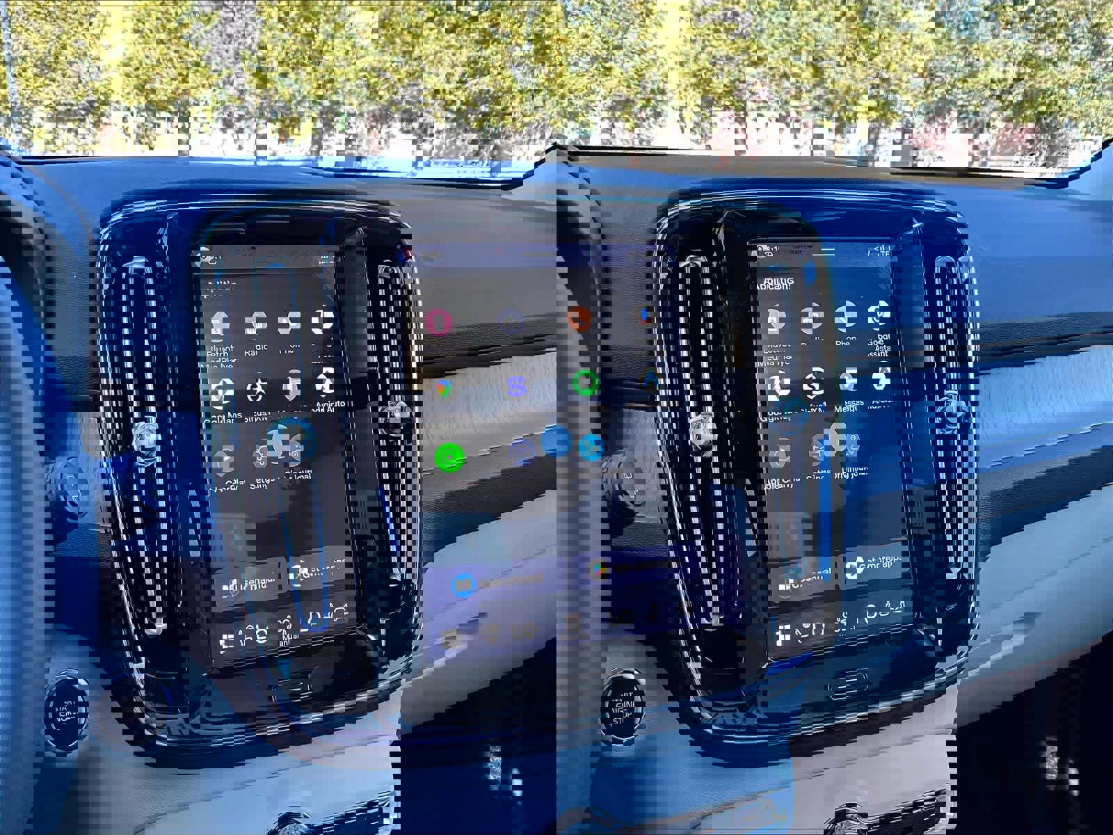 New 2026 Volvo XC40 B5 Plus w/ Protection Package Premier AWD/4WD image 21