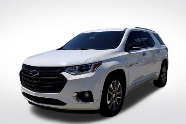Used 2019 Chevrolet Traverse Premier w/ LPO, Blackout Package FWD image 7
