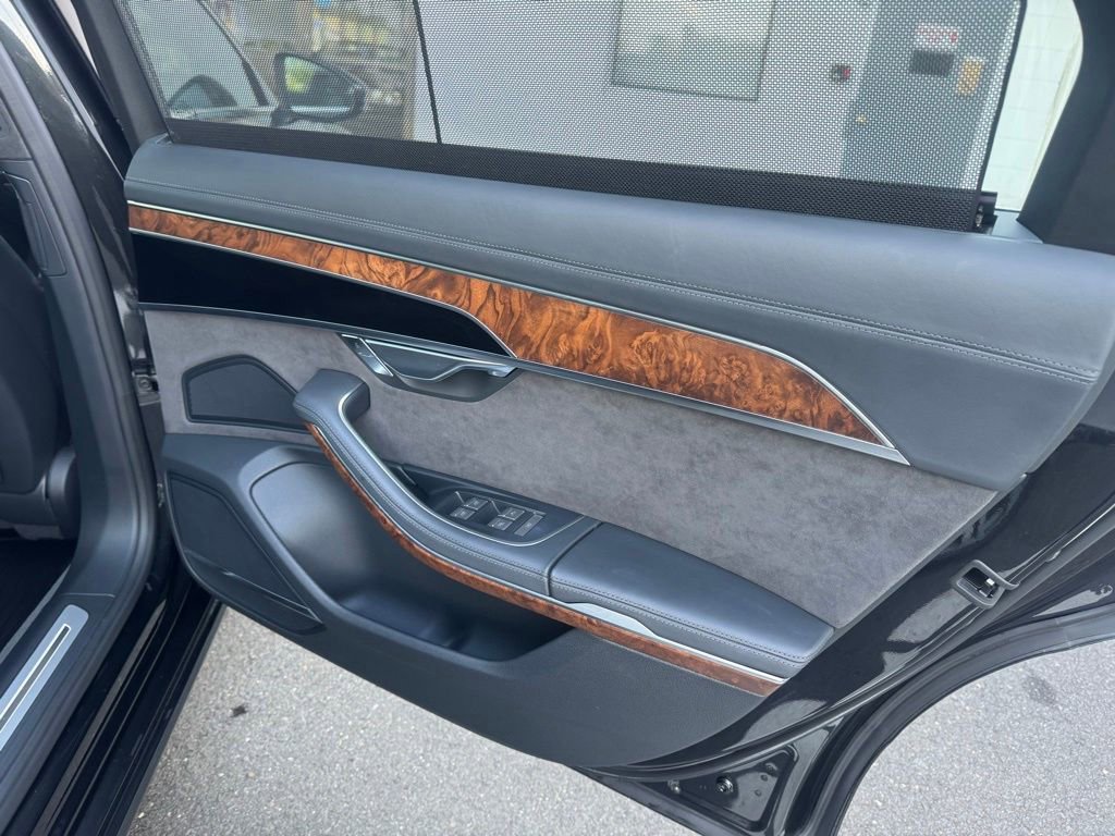 Used 2019 Audi A8 L 4.0T AWD/4WD image 32