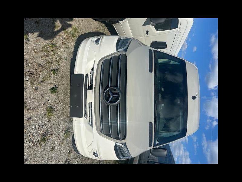 Used 2025 Mercedes-Benz Sprinter 3500 image 3