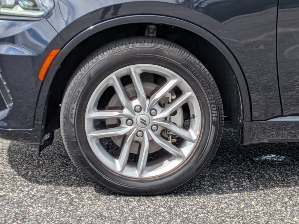 Used 2025 Dodge Durango GT AWD/4WD image 9