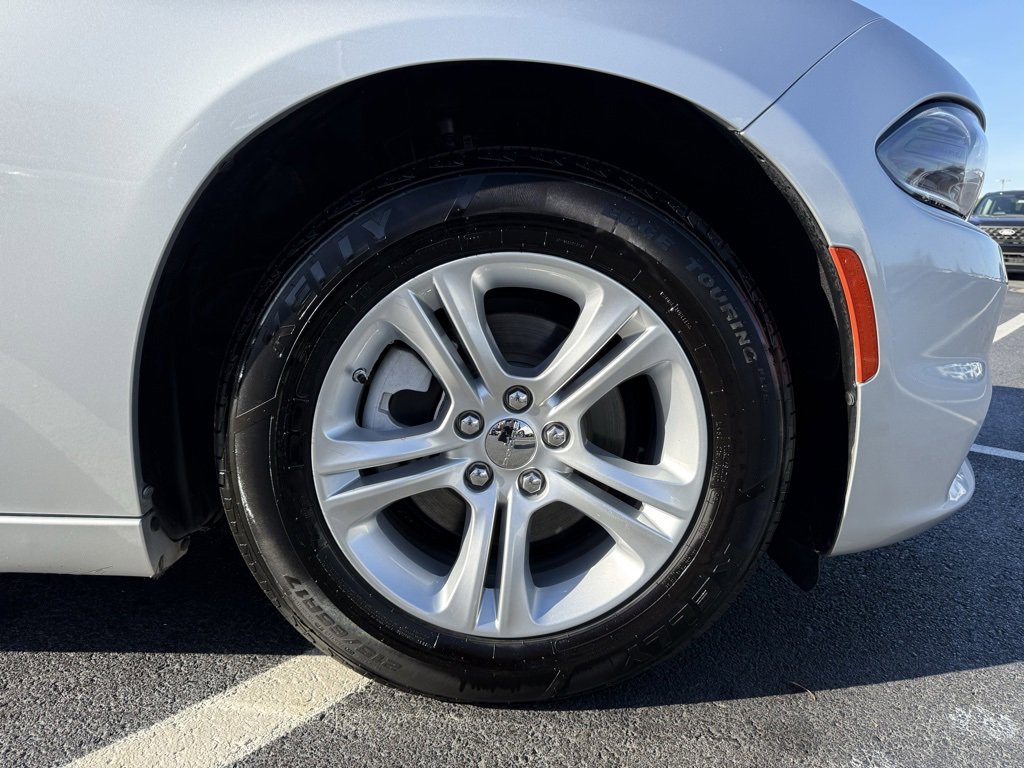 Used 2022 Dodge Charger SXT image 34