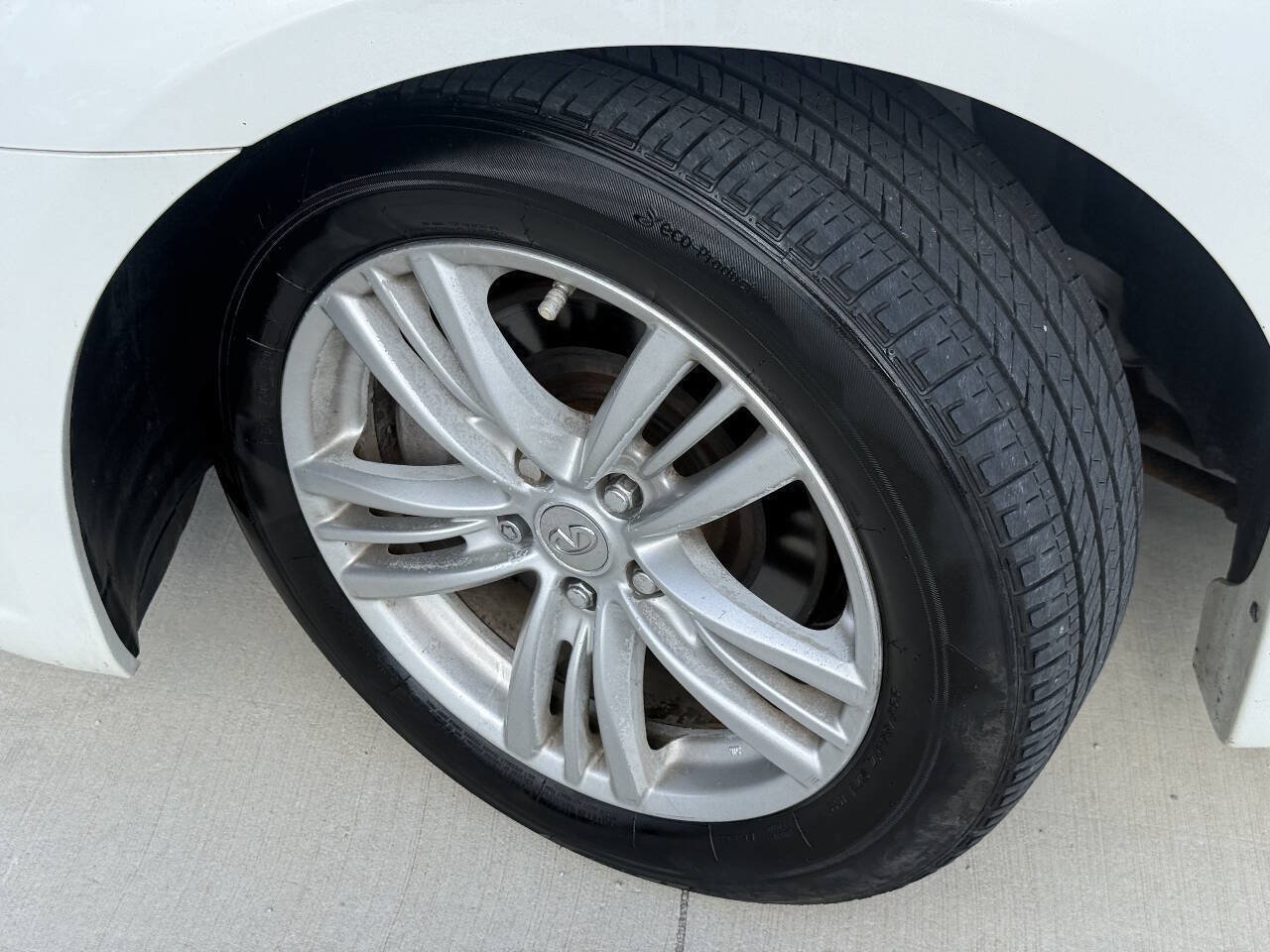 Used 2010 INFINITI G37 x Sedan w/ Premium Pkg AWD/4WD image 12