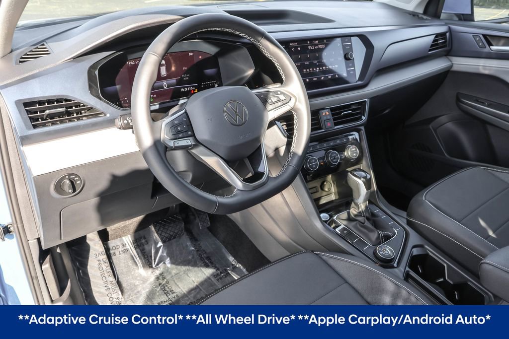 Used 2024 Volkswagen Taos SE image 5