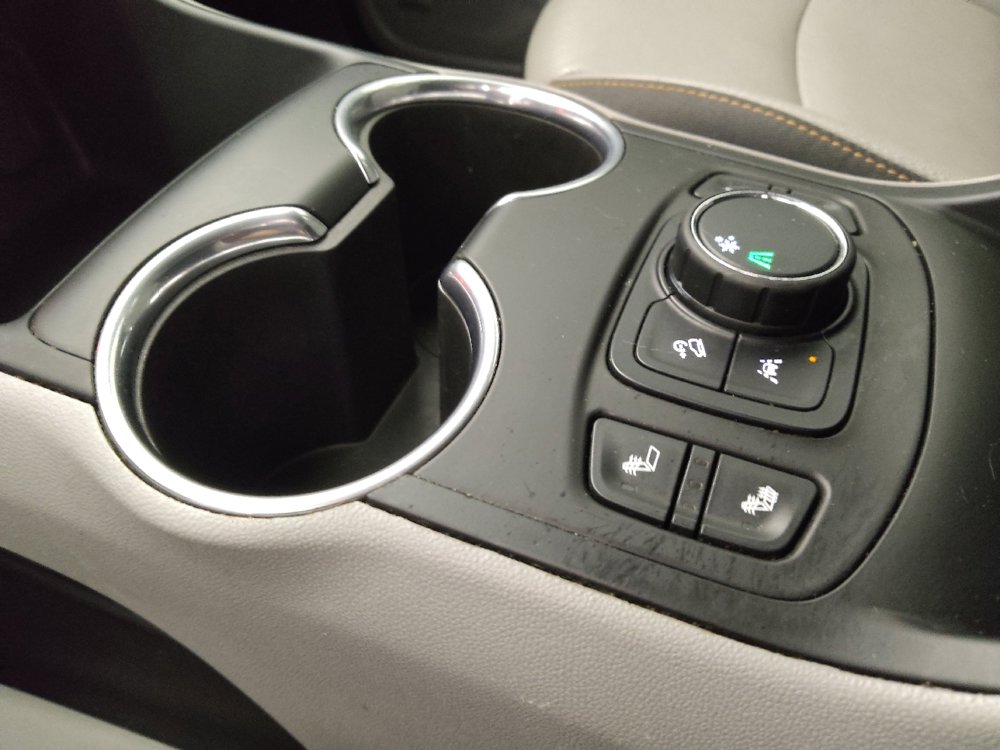 Used 2021 GMC Terrain SLT w/ Infotainment Package II image 26