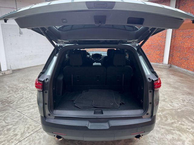 Used 2022 Chevrolet Traverse LT image 27