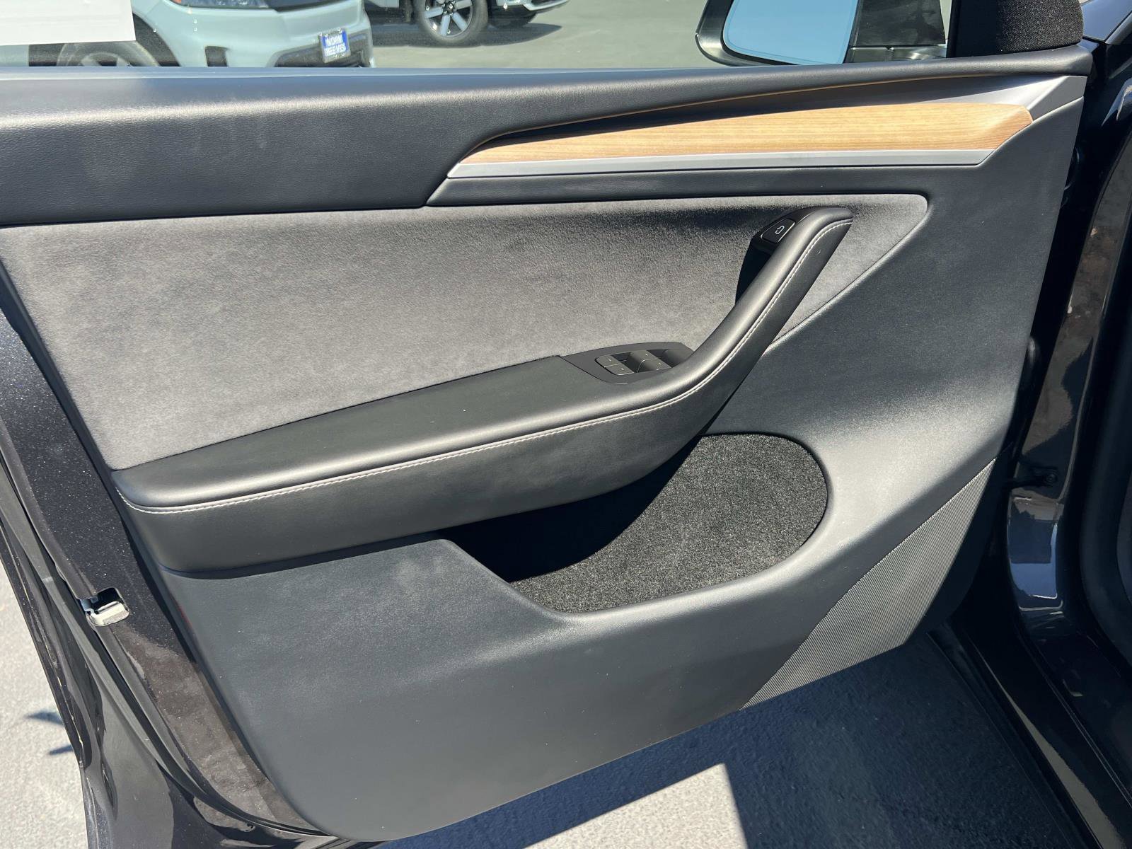 Used 2024 Tesla Model Y Long Range image 6