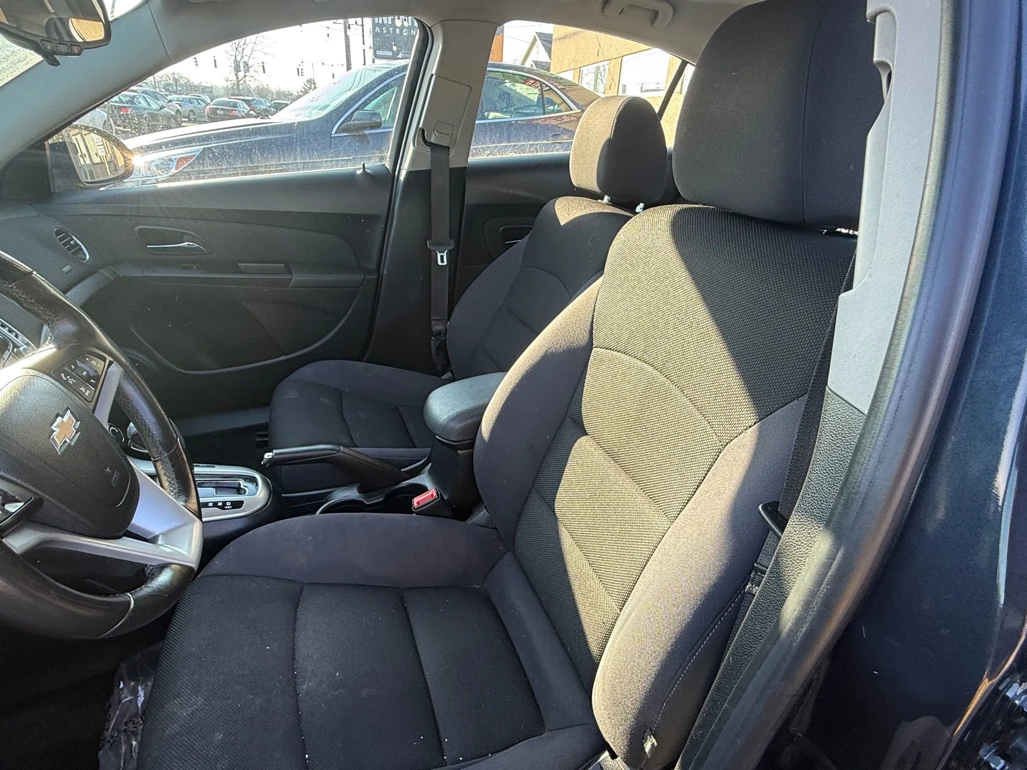 Used 2014 Chevrolet Cruze LT image 12