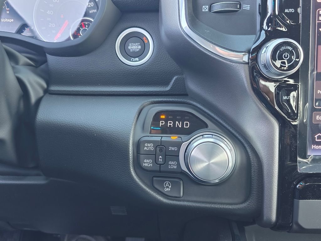 New 2026 RAM 1500 Laramie w/ Sport Appearance Package AWD/4WD image 18