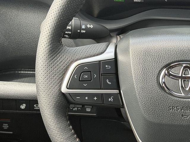 Certified 2025 Toyota Sienna Platinum AWD/4WD image 12