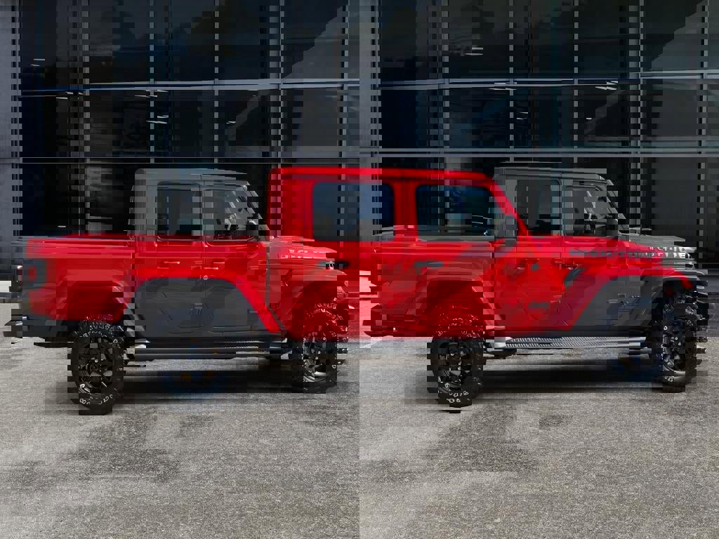New 2025 Jeep Gladiator Sport image 8