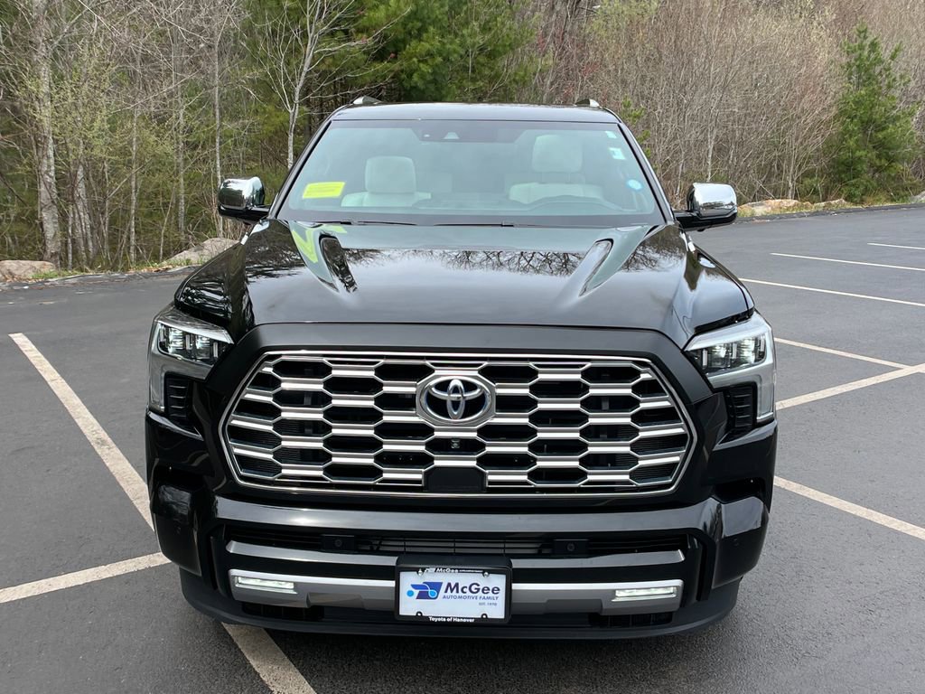 Used 2023 Toyota Sequoia Capstone AWD/4WD image 8