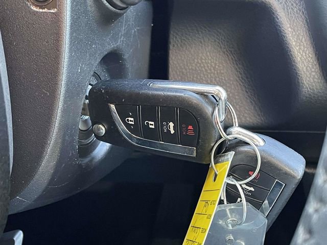 Used 2018 Toyota Camry SE image 24