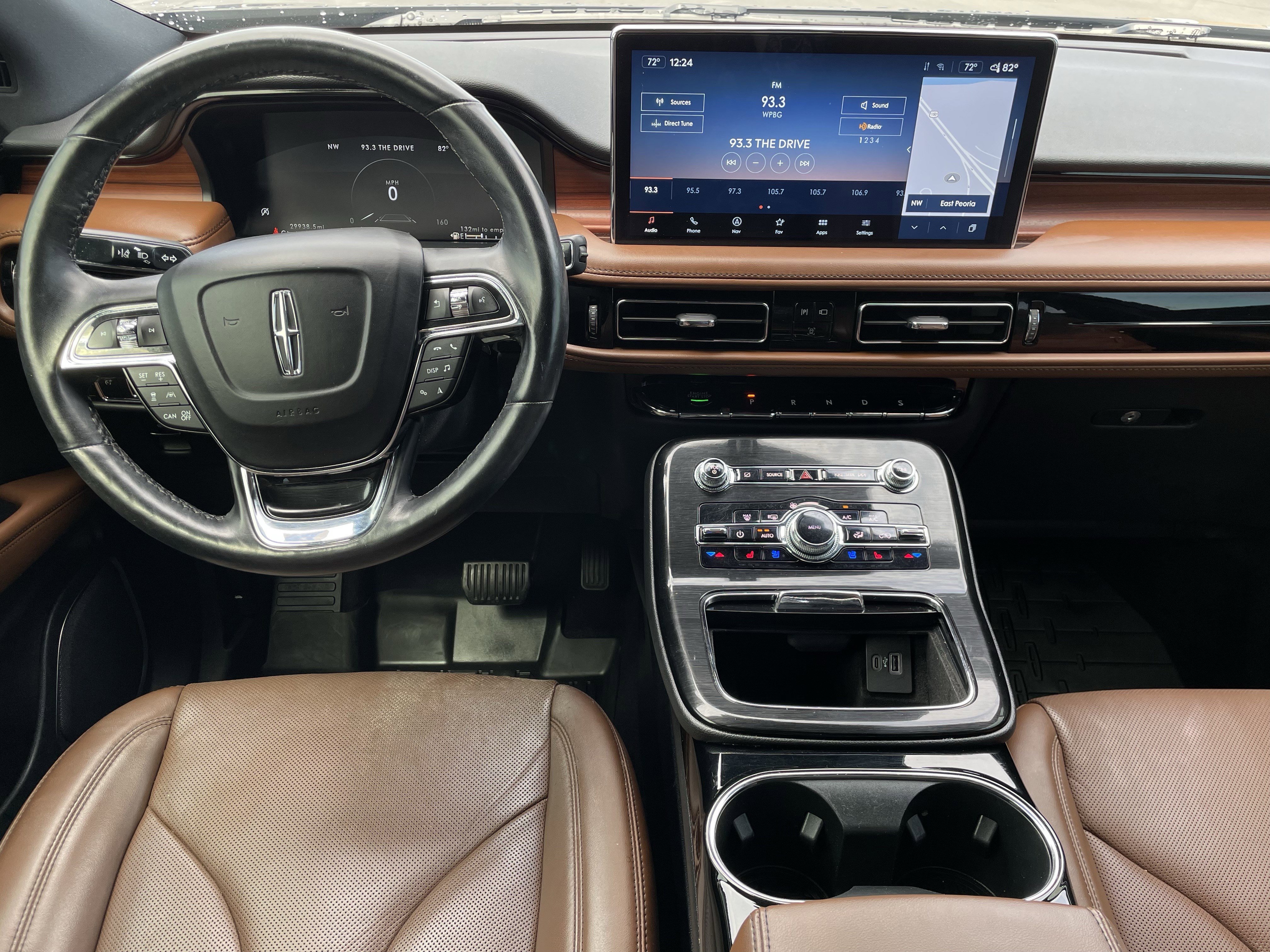 Used 2023 Lincoln Nautilus Reserve w/ Equipment Group 201A image 18