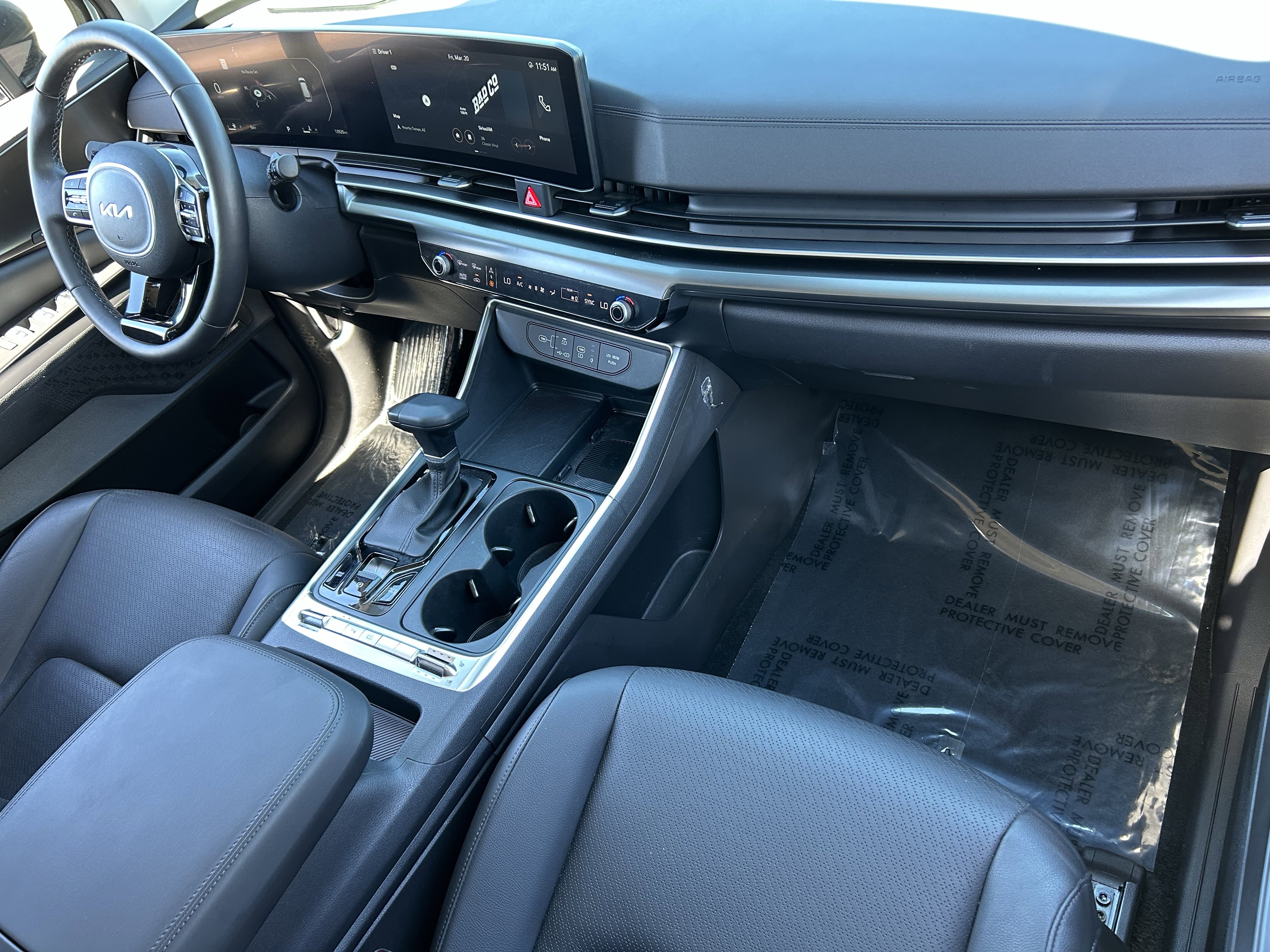 Used 2025 Kia Carnival SX Prestige image 12