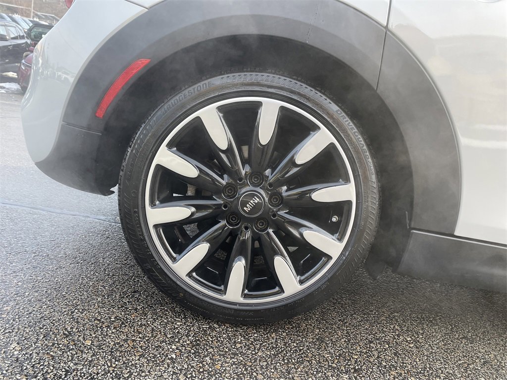 Used 2015 MINI Cooper S image 12