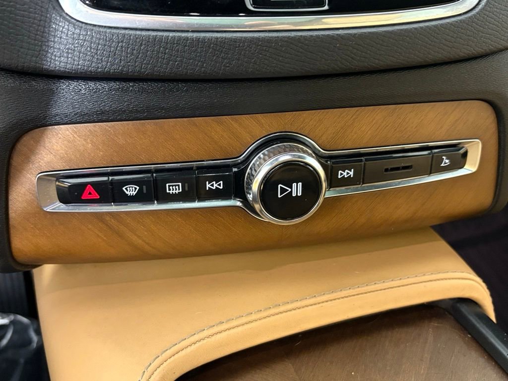 Used 2017 Volvo XC90 T6 Inscription w/ Vision Package AWD/4WD image 24
