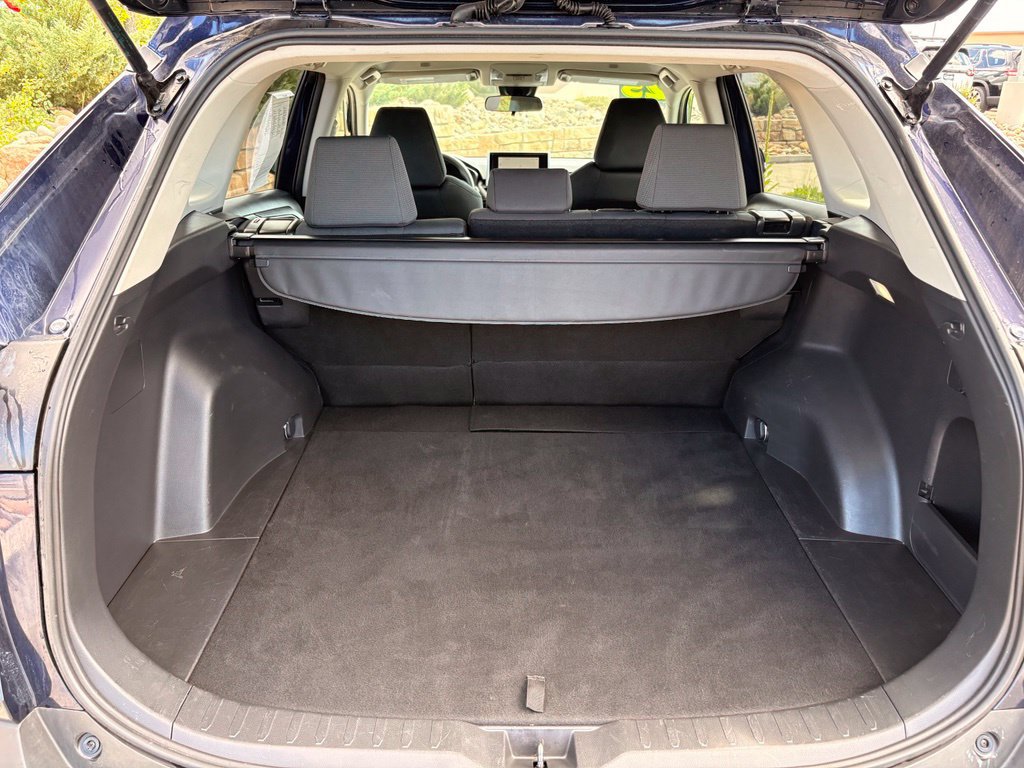 Used 2025 Toyota RAV4 XLE AWD/4WD image 26