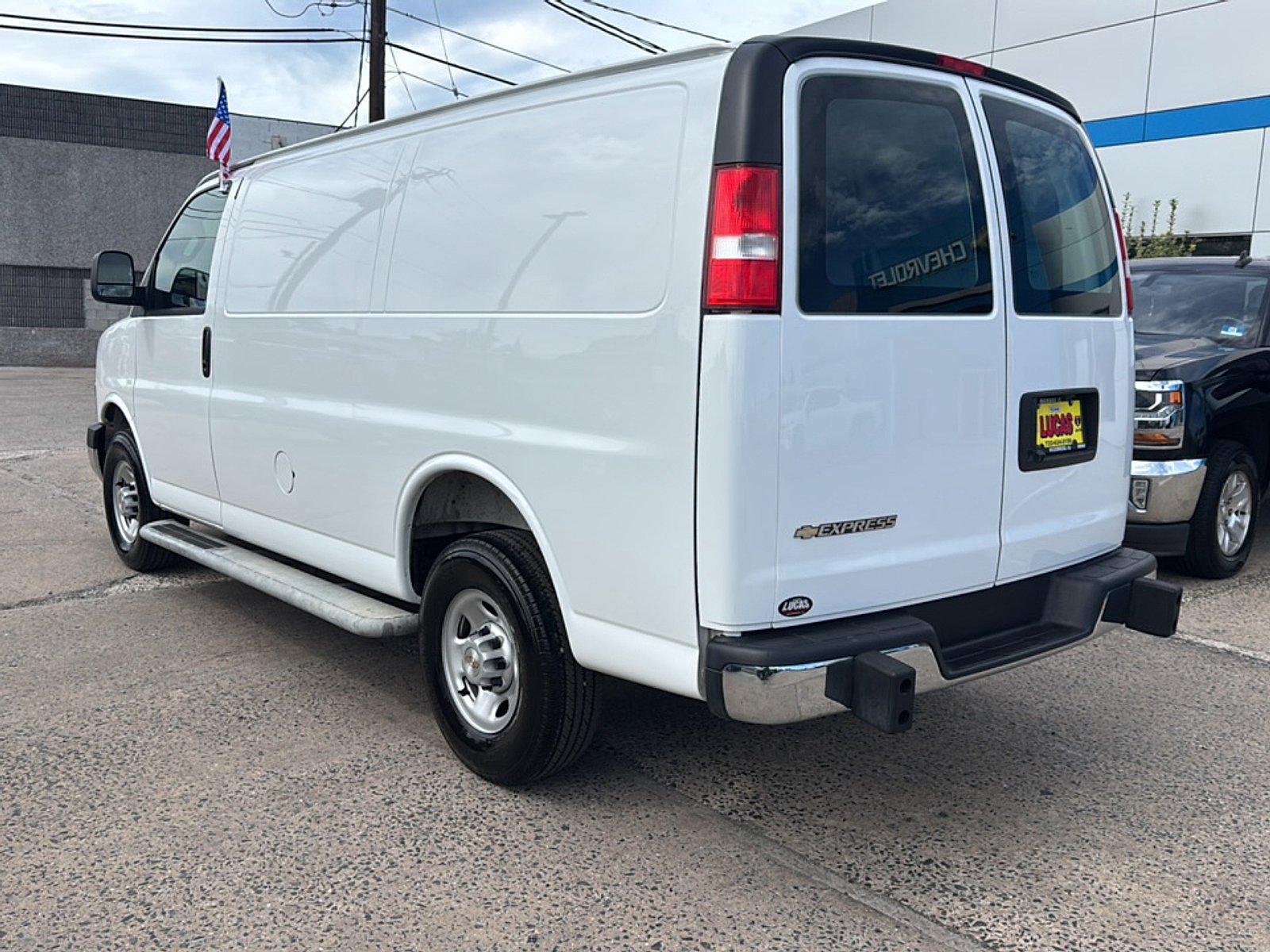 Certified 2025 Chevrolet Express 2500 w/ Driver Convenience Package RWD image 7
