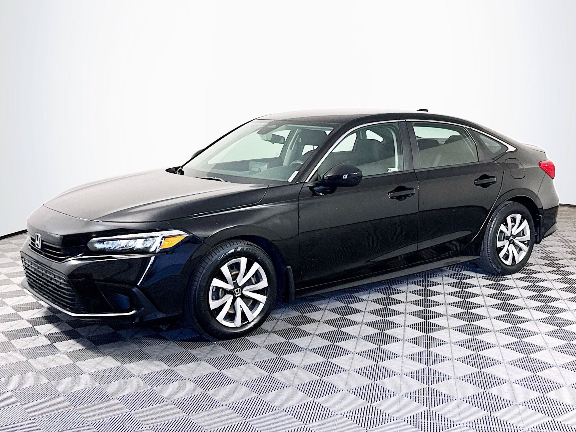 Used 2023 Honda Civic LX image 4