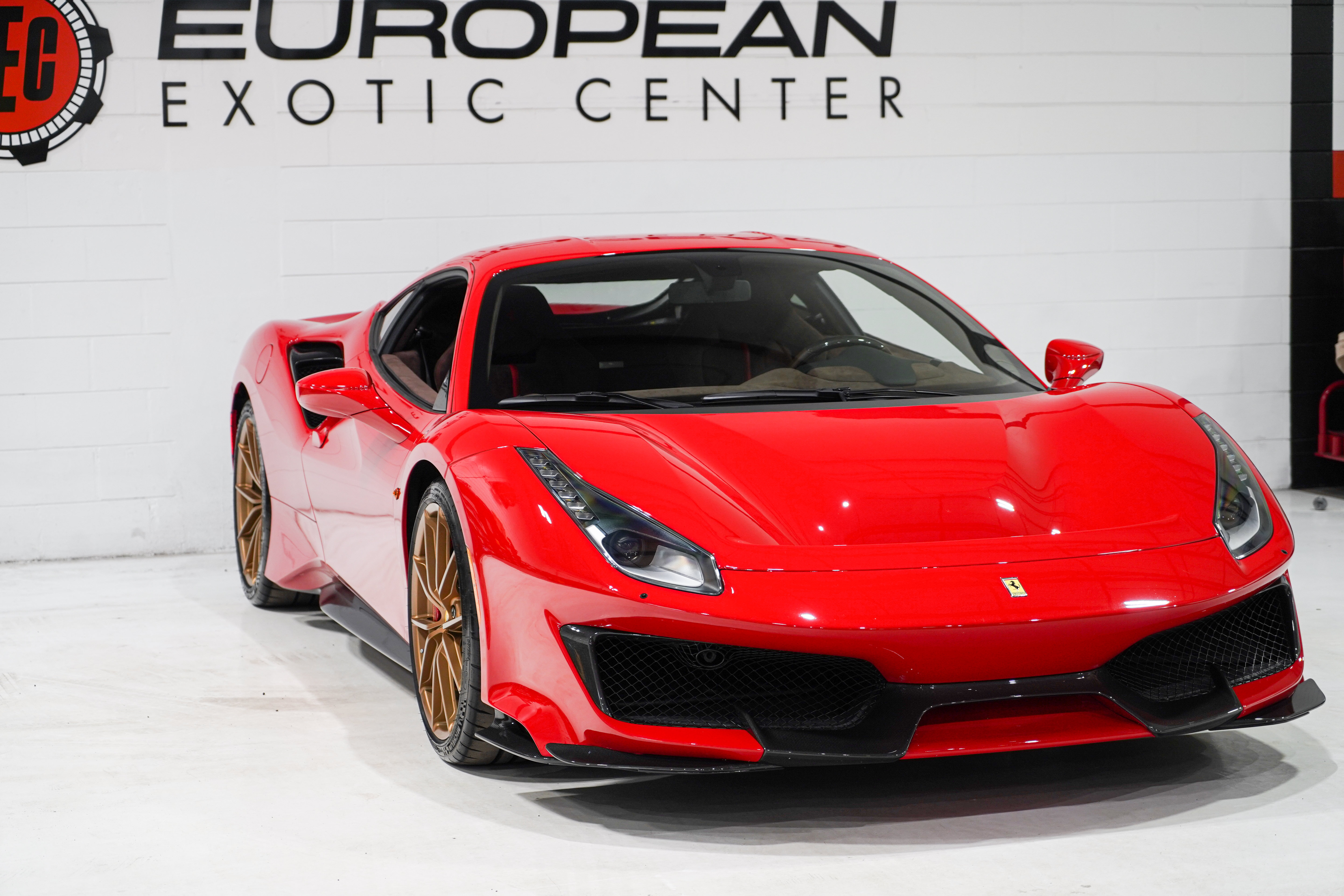 Used 2020 Ferrari 488 Pista Coupe RWD image 30
