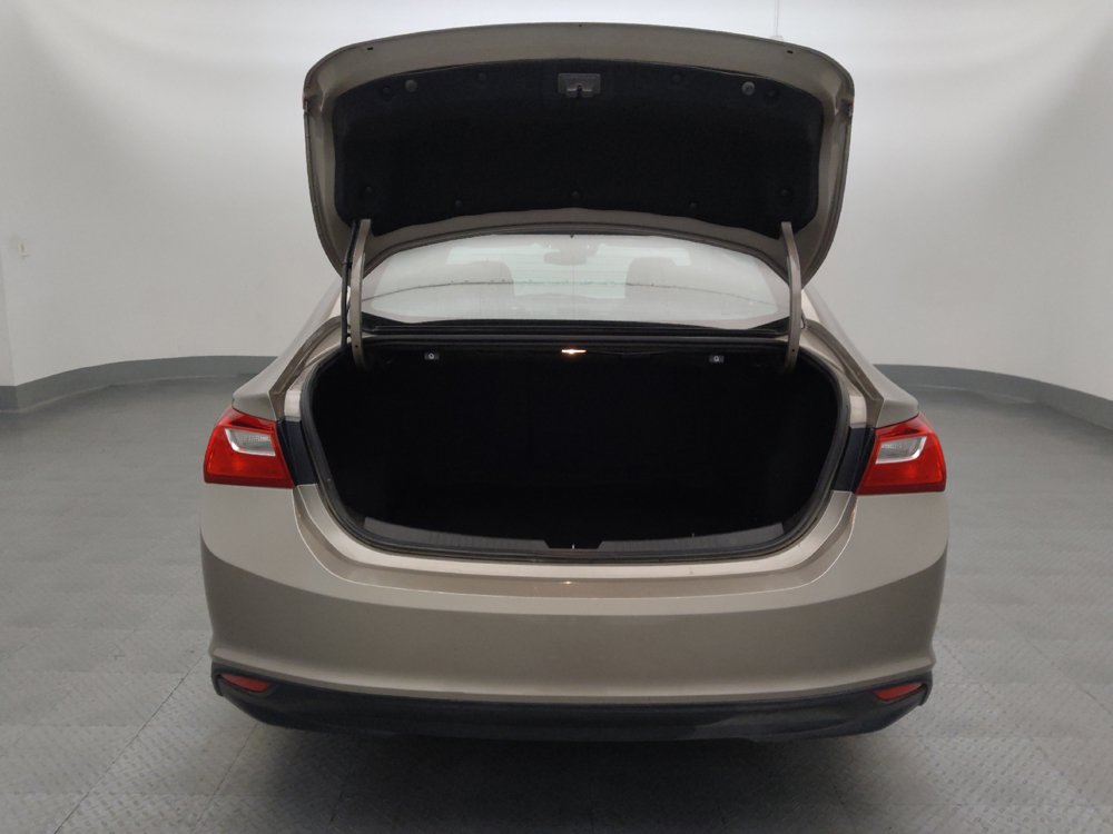 Used 2023 Chevrolet Malibu LT FWD image 29
