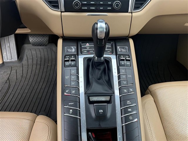 Used 2018 Porsche Macan S image 21