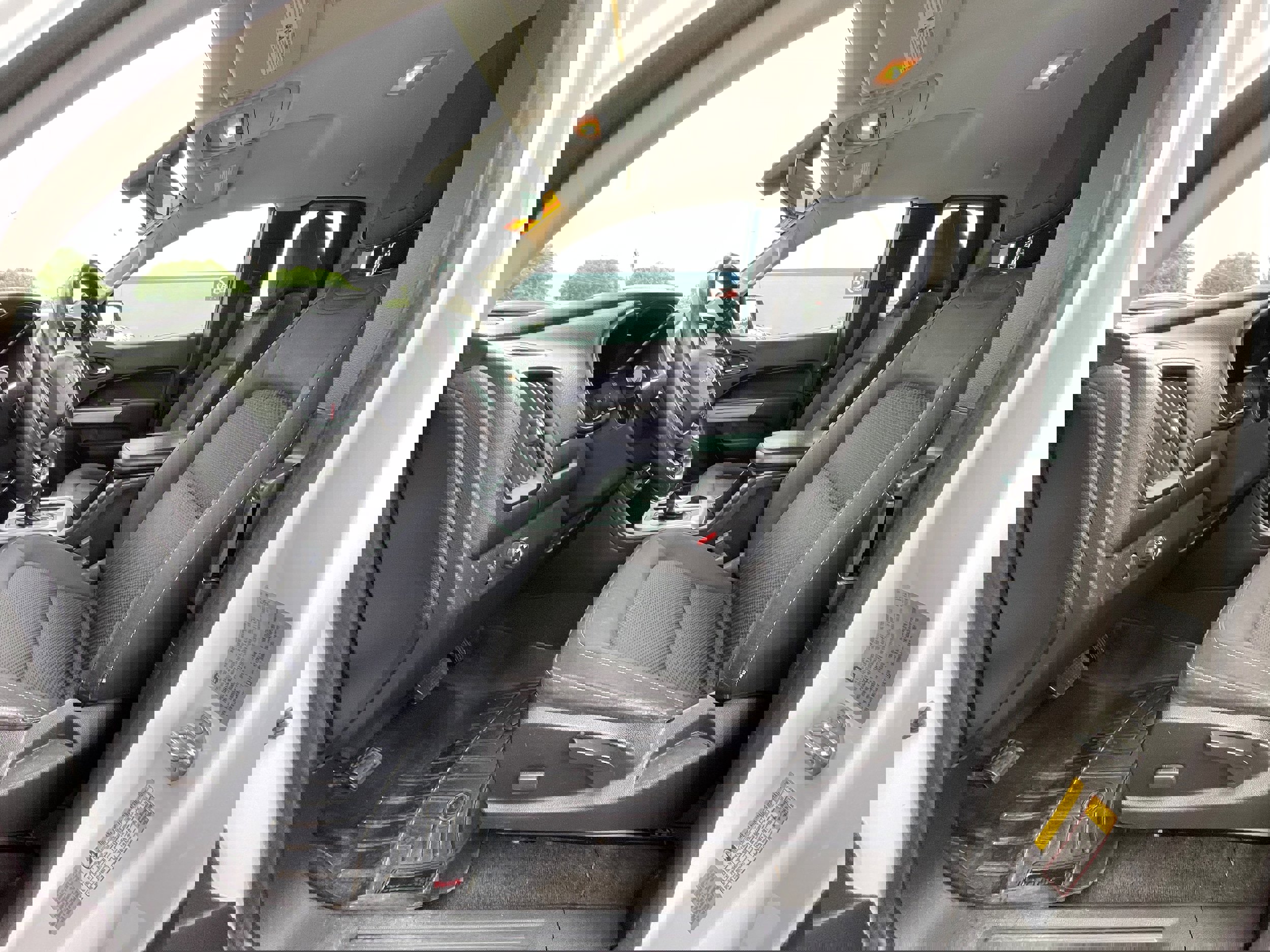 Used 2017 Chevrolet Colorado LT image 12