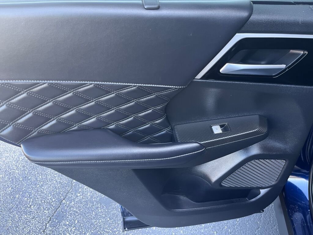 Used 2024 Mitsubishi Outlander SEL image 21