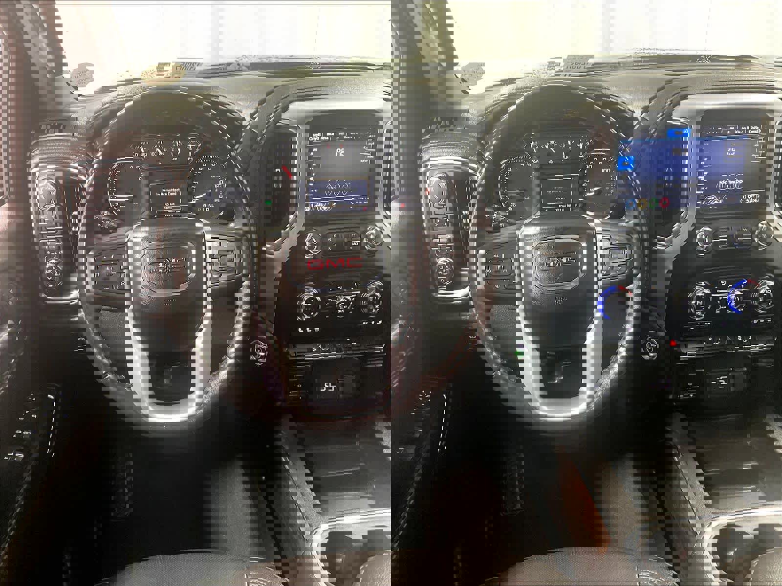 Used 2021 GMC Sierra 1500 SLT image 17